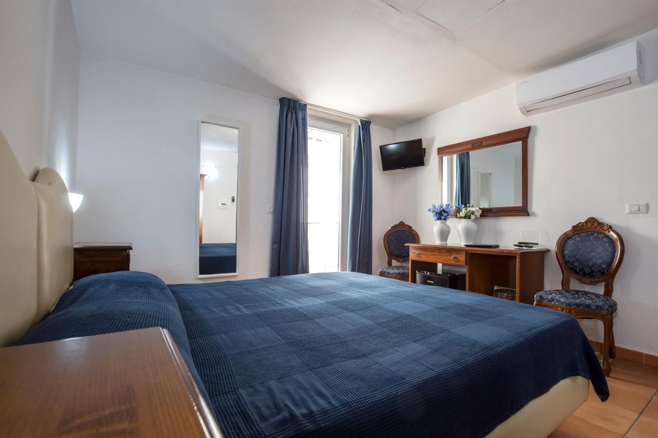 La Panoramica Hotel Castellammare di Stabia Ngoại thất bức ảnh