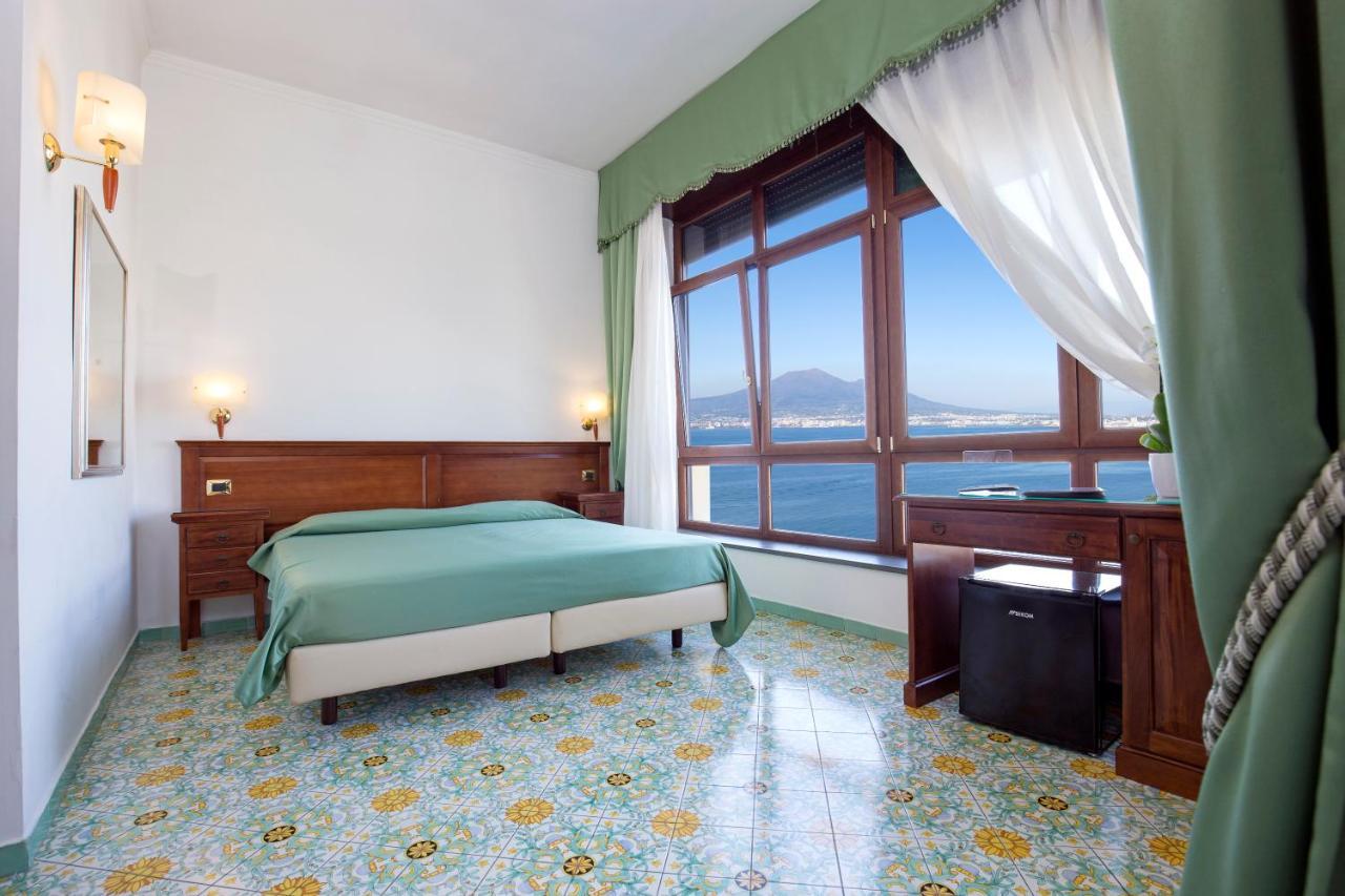 La Panoramica Hotel Castellammare di Stabia Ngoại thất bức ảnh