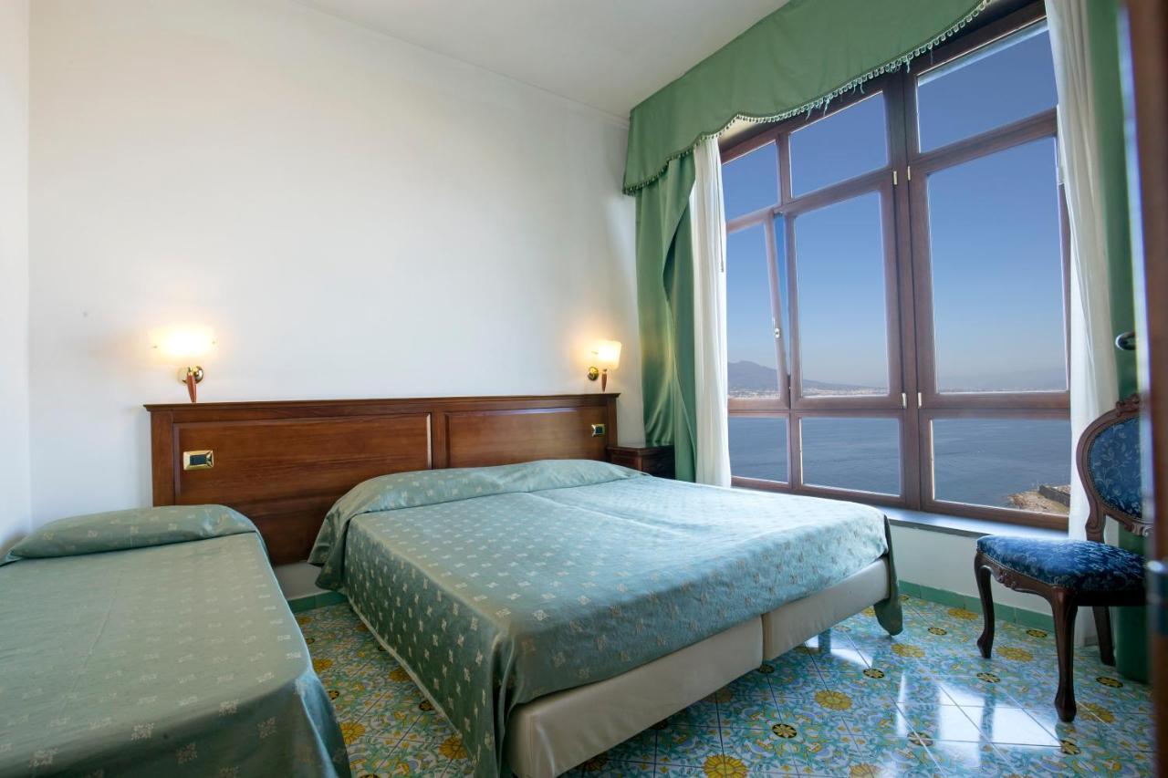 La Panoramica Hotel Castellammare di Stabia Ngoại thất bức ảnh